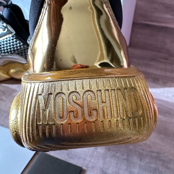 Authentic Moschino Metallic Teddy Sneakers - Picture 6 of 8
